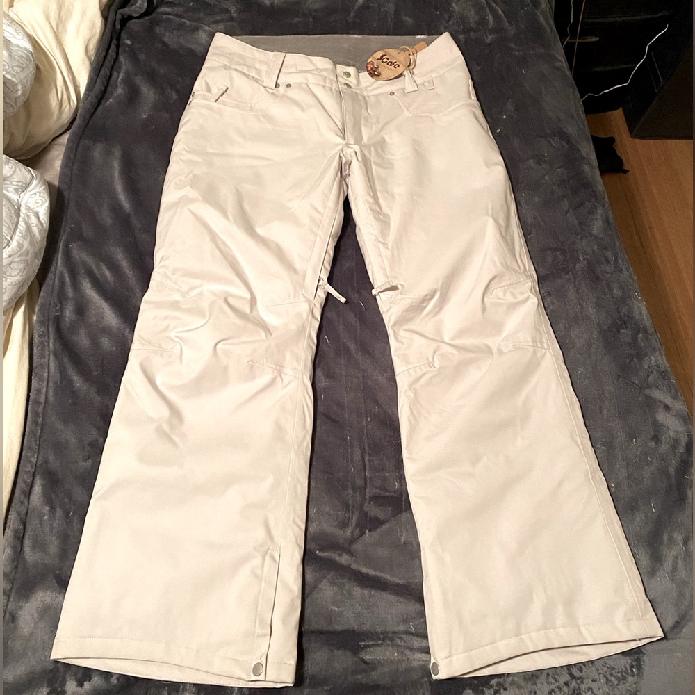 Planet Earth snowboarding pants
